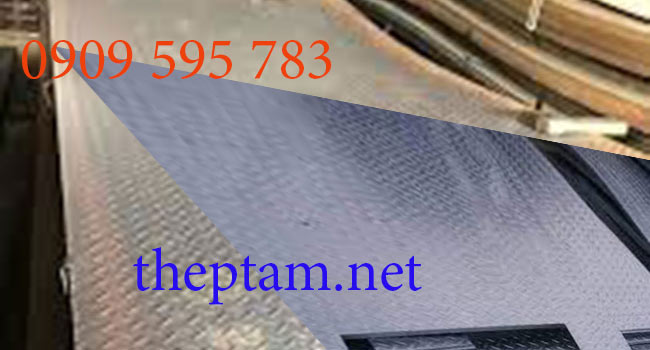 giá thép tấm cầu thang