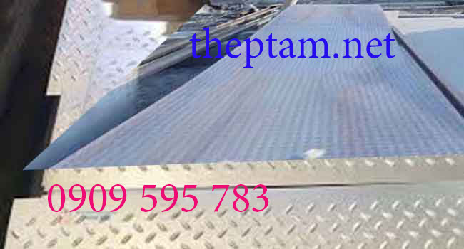 Thép tấm gân 2mm SS400